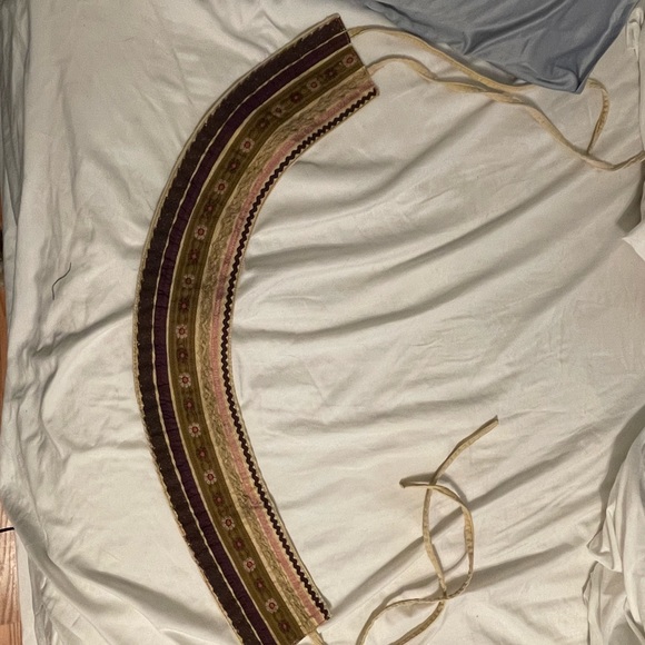 Abercrombie & Fitch Accessories - Vintage y2k Abercrombie and Fitch tan and floral embroidered belt
